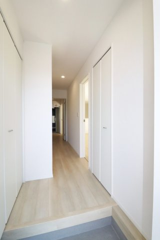 郡山市字賀庄第５　　　２号棟　　桜小学校、郡山第３中学区の玄関