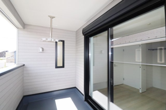 郡山市字賀庄第５　　　２号棟　　桜小学校、郡山第３中学区のバルコニー