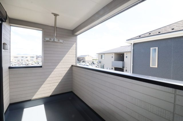 郡山市字賀庄第５　　　２号棟　　桜小学校、郡山第３中学区のバルコニー