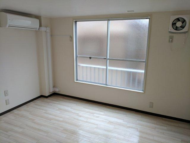 レジデンスカープ新小岩の居間・リビング