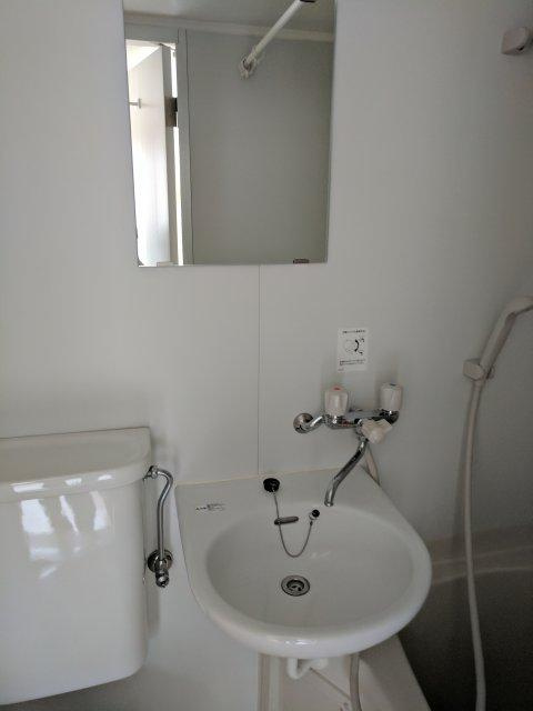 レジデンスカープ新小岩の洗面所