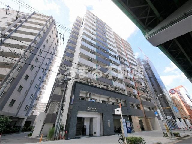 アドバンス西梅田ラシュレの外観
