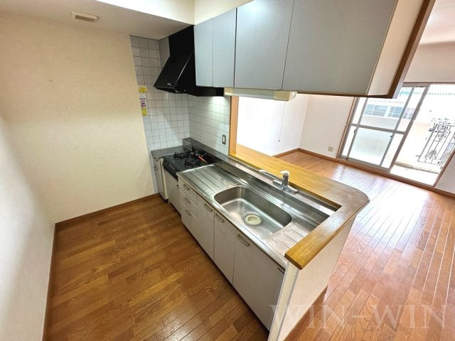 プランドール FIVEのキッチン