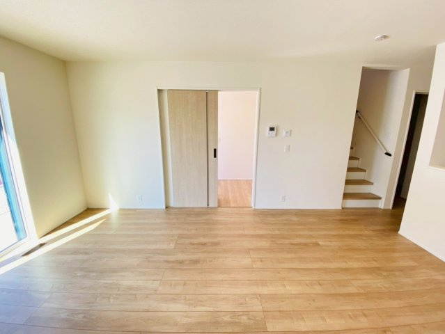 リナージュ／北区龍田1丁目／1号棟の居間・リビング