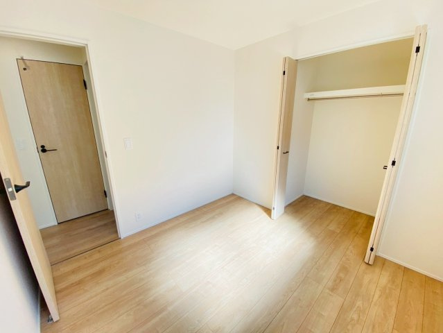 リナージュ／北区龍田1丁目／1号棟の洋室