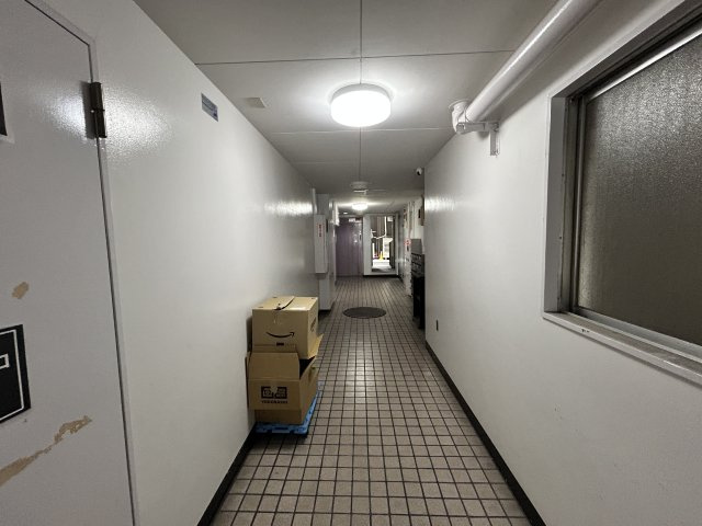 第三長門ビルのロビー