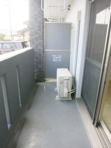 ローズパティオのバルコニー