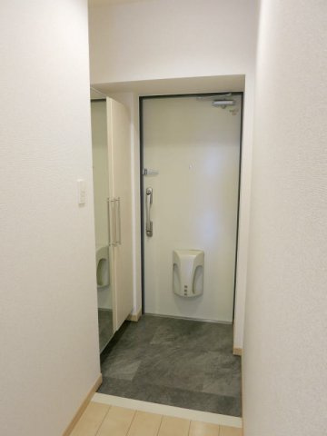 ローズパティオの玄関