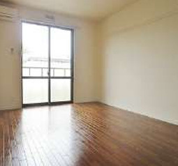 枚方市杉山手１丁目の一棟マンションの内装