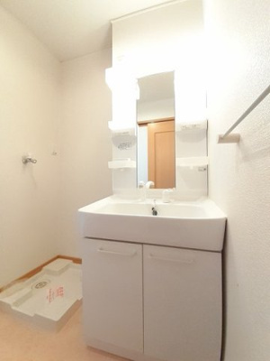 【洗面所】 | ゼファーＴ１ | スペースが確保できる洗面所です