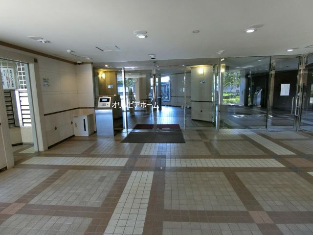 イーストパークス大島セントラルスクエア　18階のエントランス