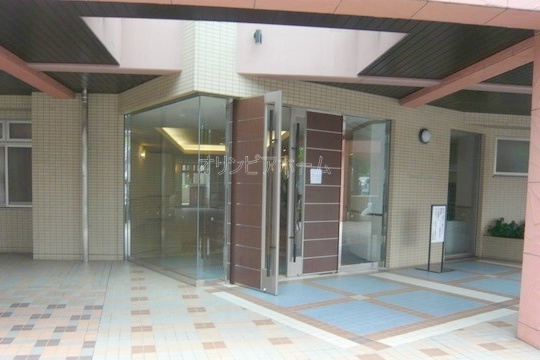 イーストパークス大島セントラルスクエア　18階のエントランス