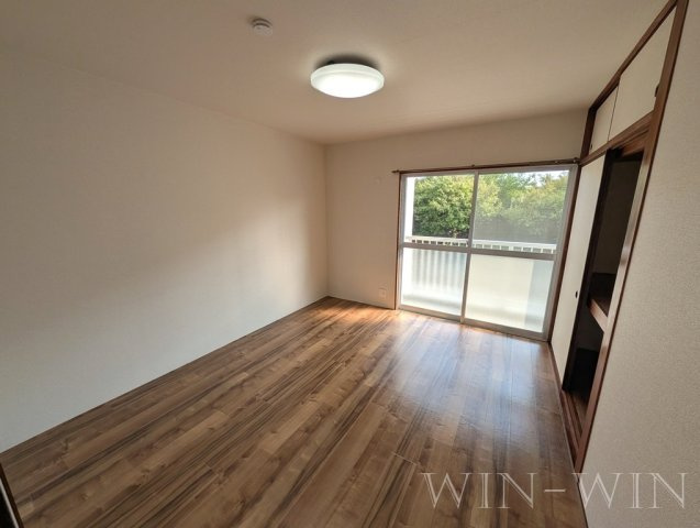 ハイツ明和 Aの洋室