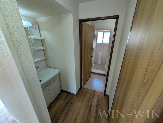 ハイツ明和 A棟の洗面所