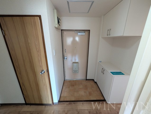 ハイツ明和 A棟の玄関