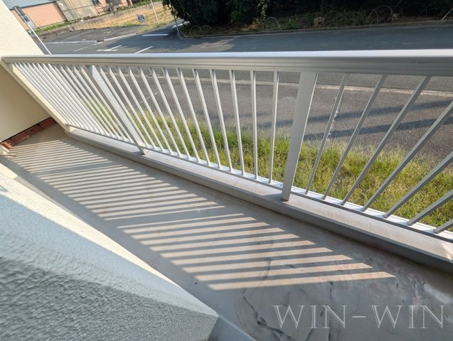 ハイツ明和 A棟のバルコニー