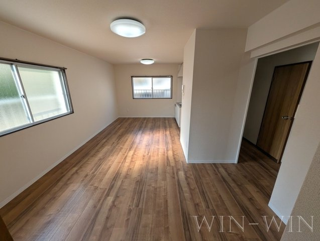 ハイツ明和 A棟の居間・リビング