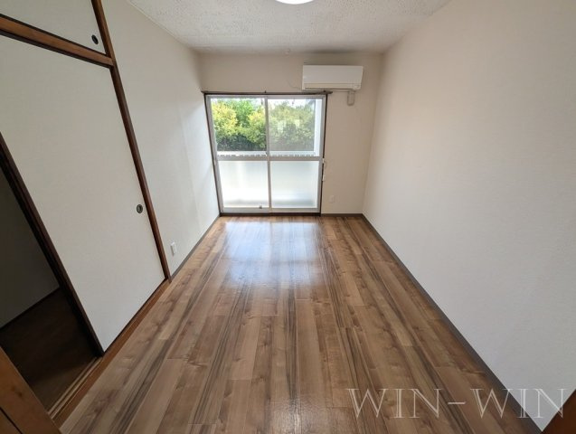 ハイツ明和 A棟の寝室