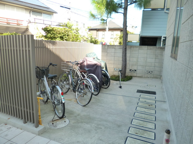 メイプル代田のその他共用部分|自転車駐輪