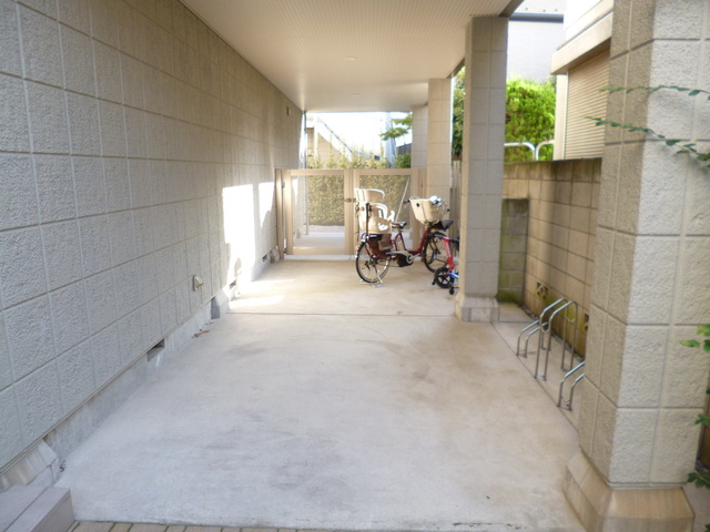 メイプル代田のロビー|共用スペース