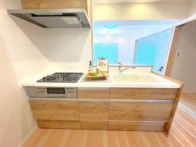 ２０２５年２月リノベーション完了◆陽当り良好の３ＬＤＫ◆コトーハイツ伏見稲荷Ａ棟のキッチン|キッチン