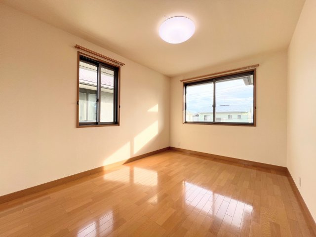 福島市飯坂町高舘の洋室