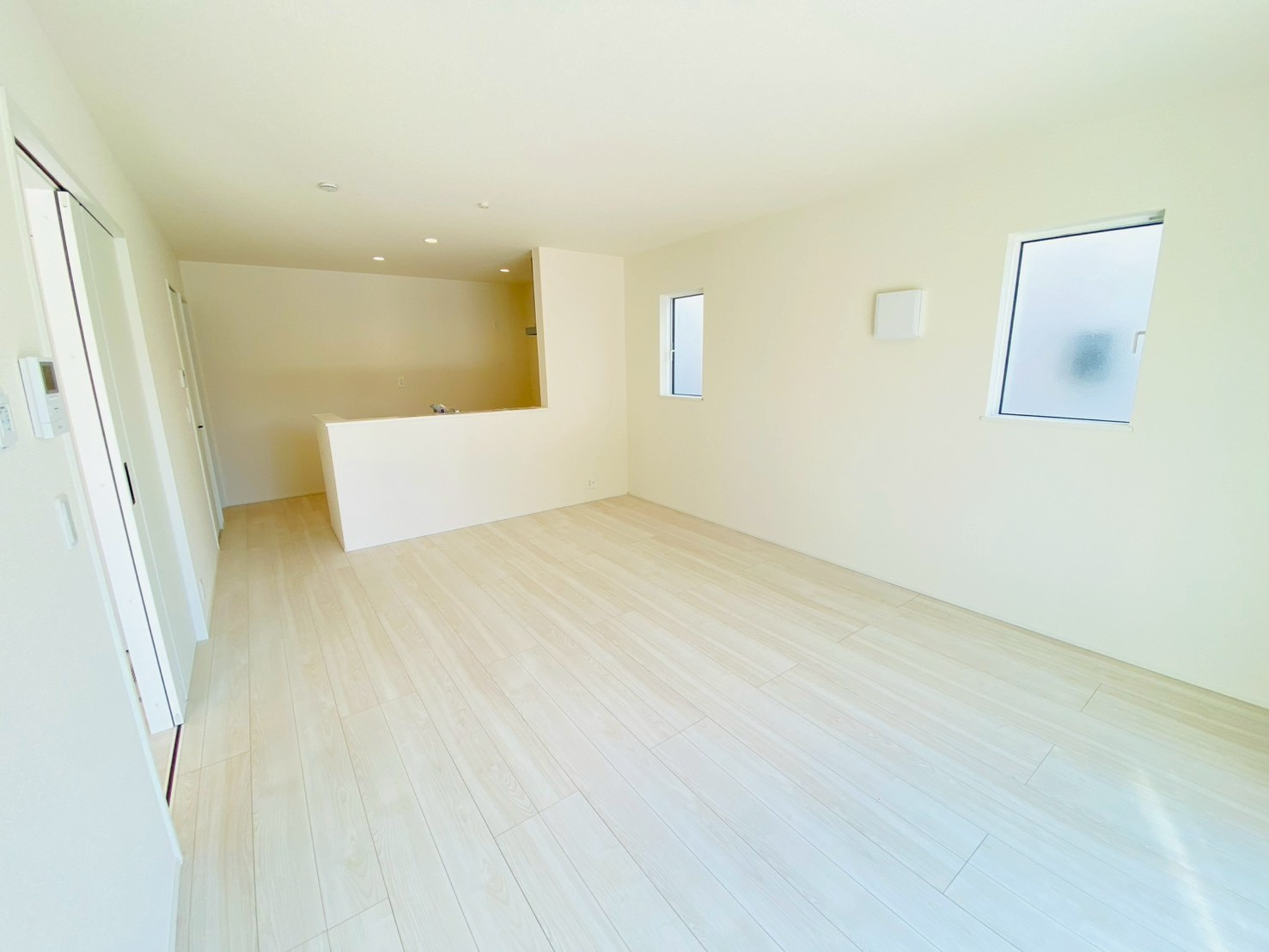 リナージュ／北区龍田1丁目／２号棟の居間・リビング