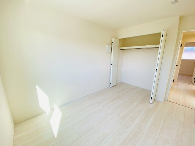 リナージュ／北区龍田1丁目／２号棟の洋室