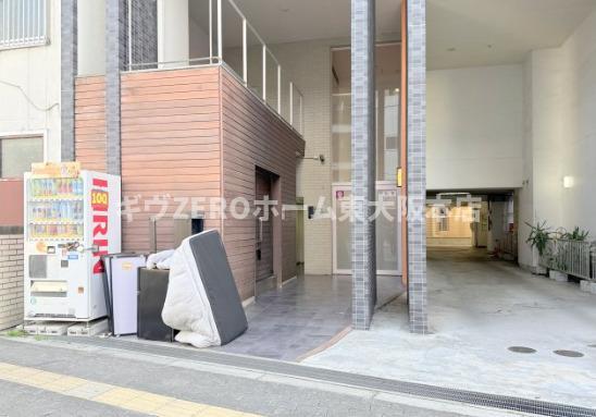 サムティ難波グレイスのエントランス