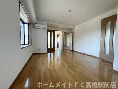 【居間・リビング】 | メゾン・バレル