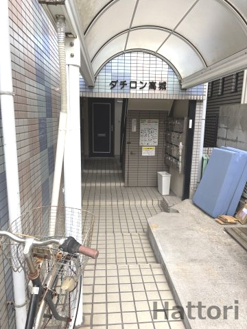 ダチロン高城のエントランス