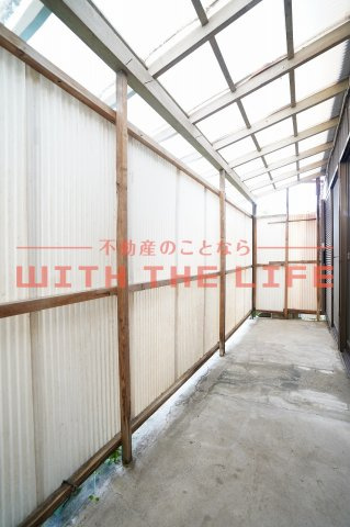 矢取貸家【キャンペーン対象物件】のバルコニー|バルコニーがあります