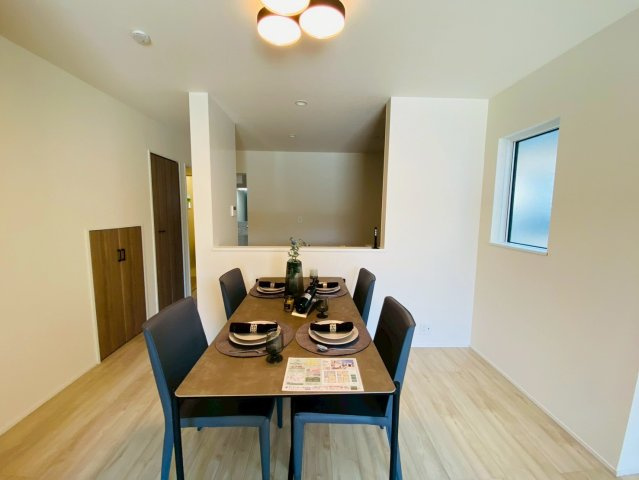 リナージュ／北区龍田1丁目／３号棟の居間・リビング