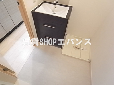 【洗面所】 | リブリ・Okubo | ゆったりとスペースのある洗面所