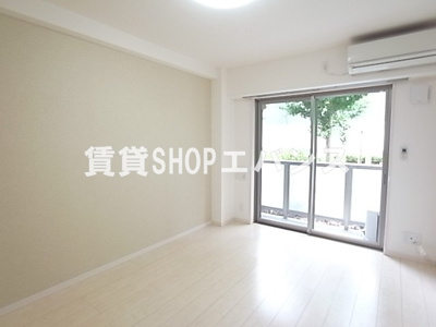 【居間・リビング】 | リブリ・Okubo | 広々とした洋室です