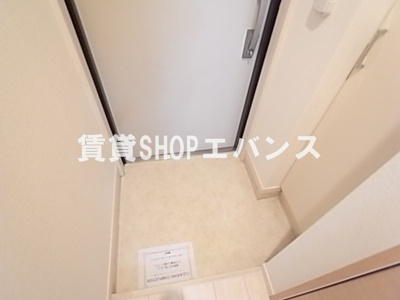 【玄関】 | リブリ・Okubo | 明るい玄関です