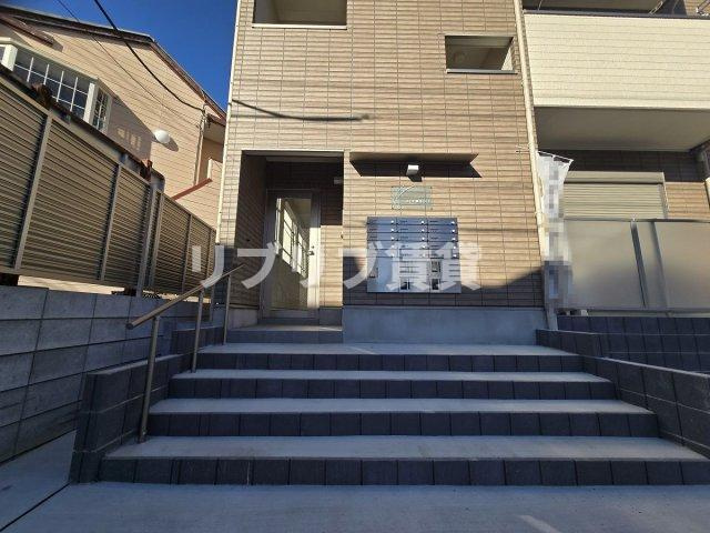 AJ千葉寺003のエントランス