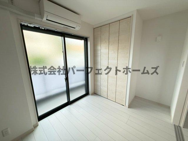 コティ光善寺の居間・リビング|こちらの居間で趣味の時間をお楽しみください