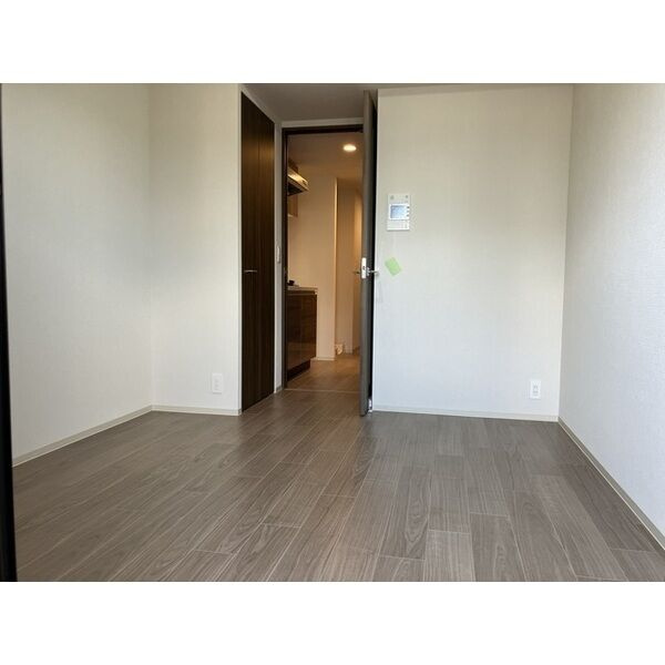 バウスフラッツ新大阪の居間・リビング