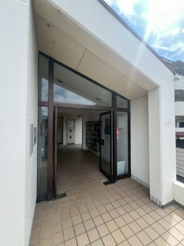 サンハイム杉林のエントランス