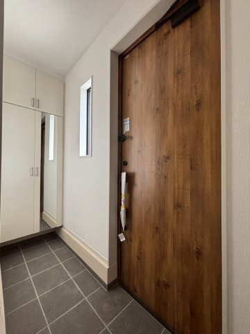 八潮市　伊草2丁目　新築戸建　全1棟の玄関|施工例です