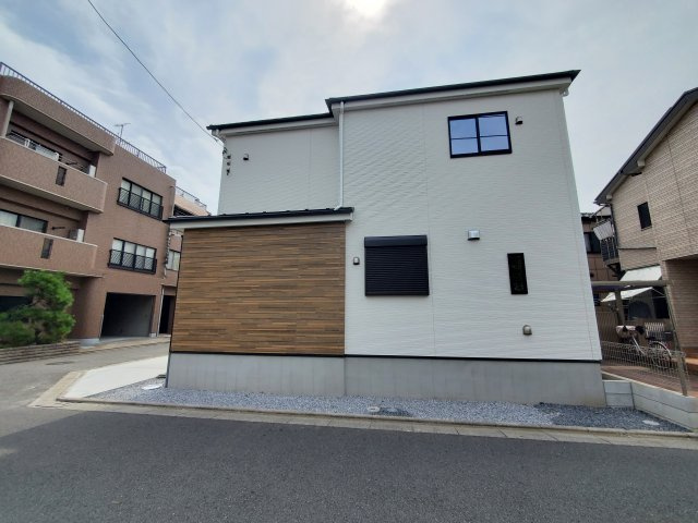 八潮市　伊草2丁目　新築戸建　全1棟の外観|外観です