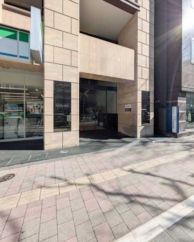 エスティメゾン銀座　駅近　ペット相談可　オートロックのエントランス