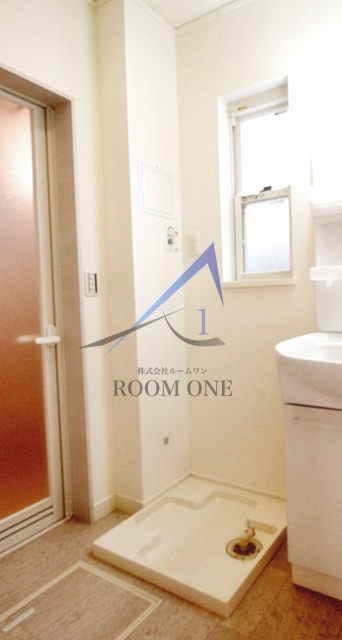 エスポワール（西池袋）の設備|洗濯機置き場です。