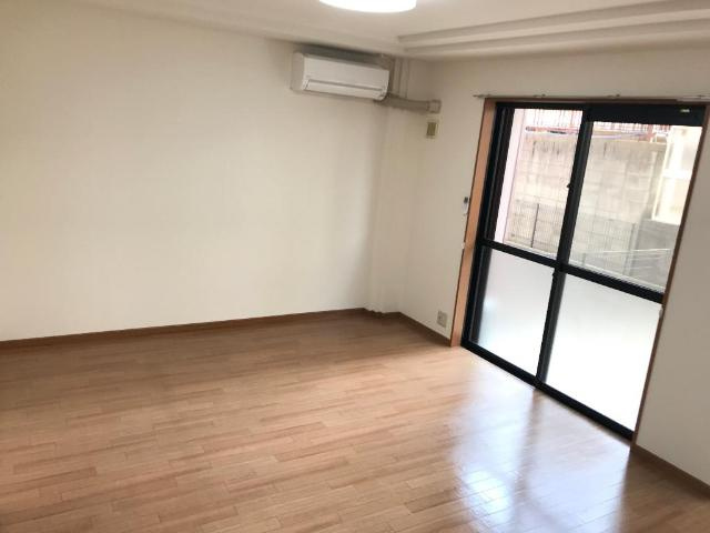 エーデルハイムの居間・リビング|リビング