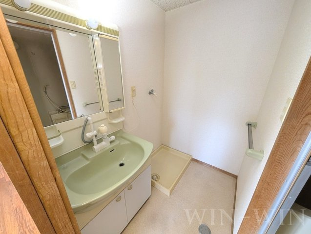 マロン・ドゥムールの洗面所