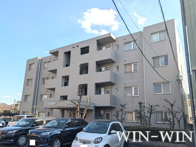 マロン・ドゥムールの外観