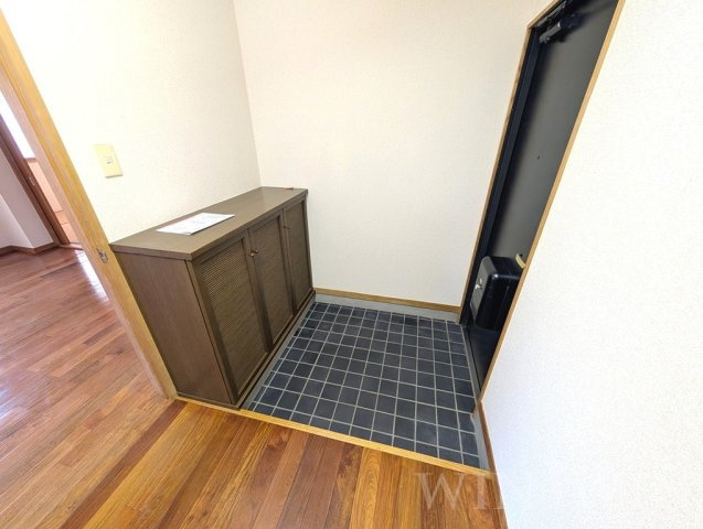 マロン・ドゥムールの玄関