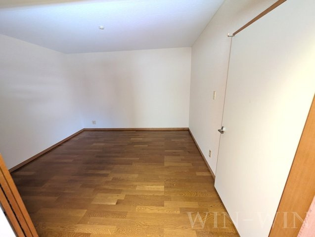 マロン・ドゥムールの寝室