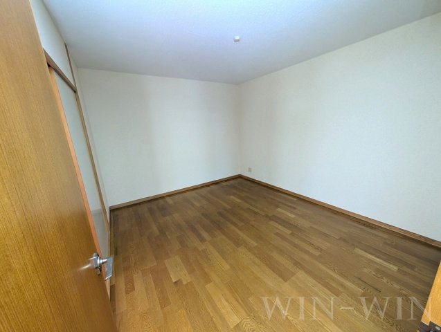 マロン・ドゥムールの寝室